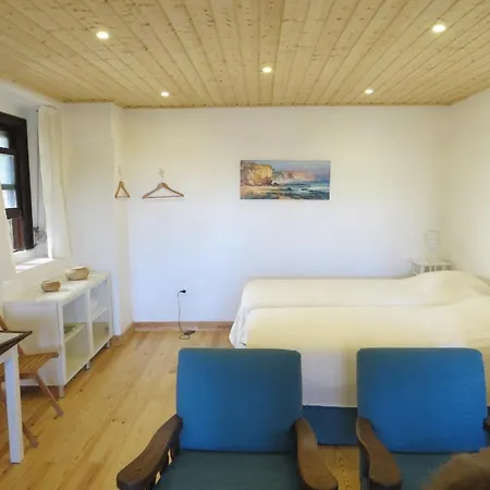Hortenses Loft. Ideal For Couples & 2min Walk Beach Tatil Evi